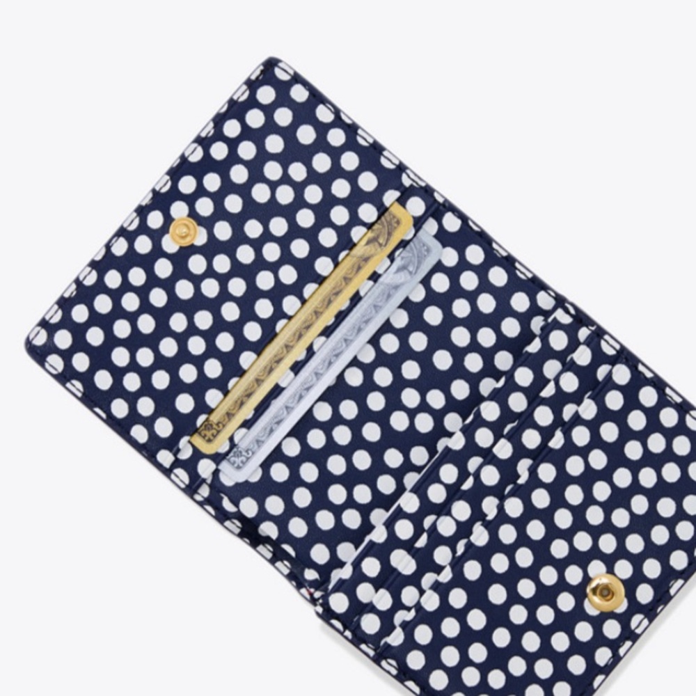 Authentic Tory Burch leather flowers snap wallet - Picture 5 of 8